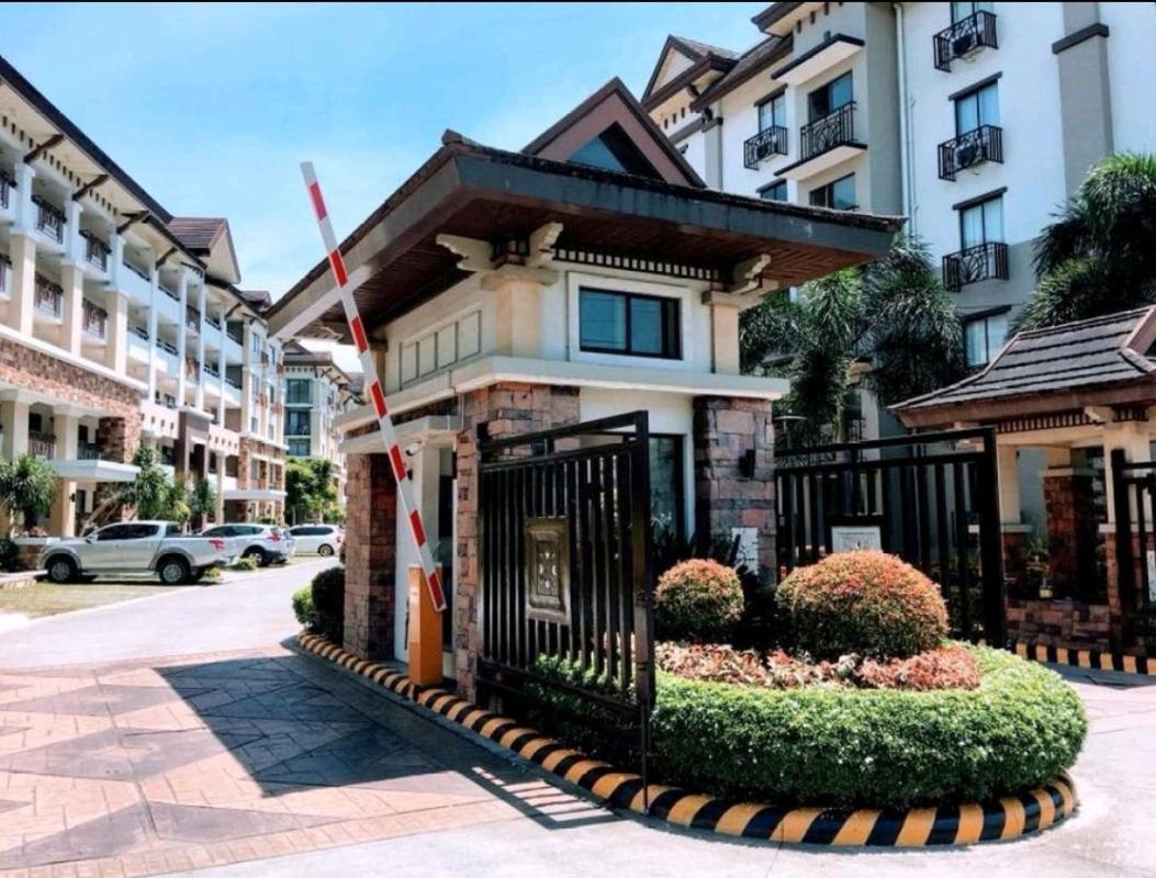 Ri'S One Oasis W Free Pool Back Of Sm City Mall Davao Exterior photo